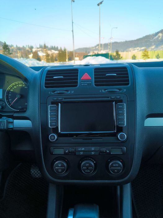 Volkswagen Golf 5 2.0 дизель, автомат