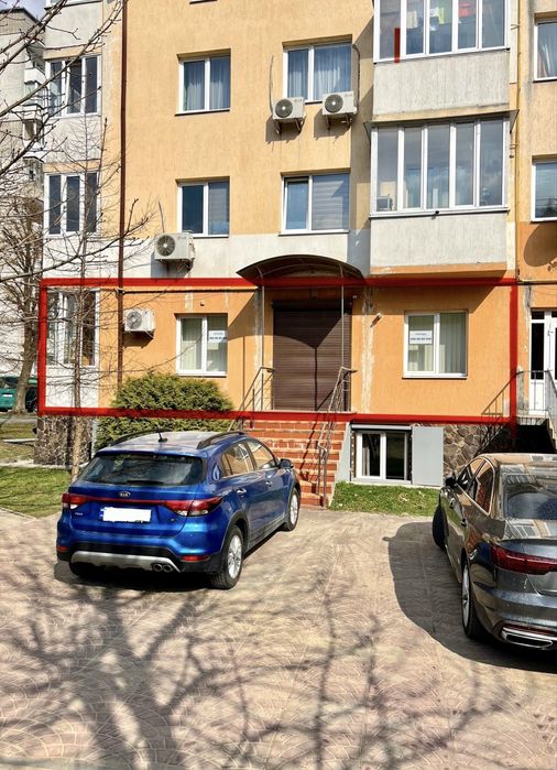 Оренда комерційного приміщення Новояворівськ 76м² перша лінія 10 $/м²