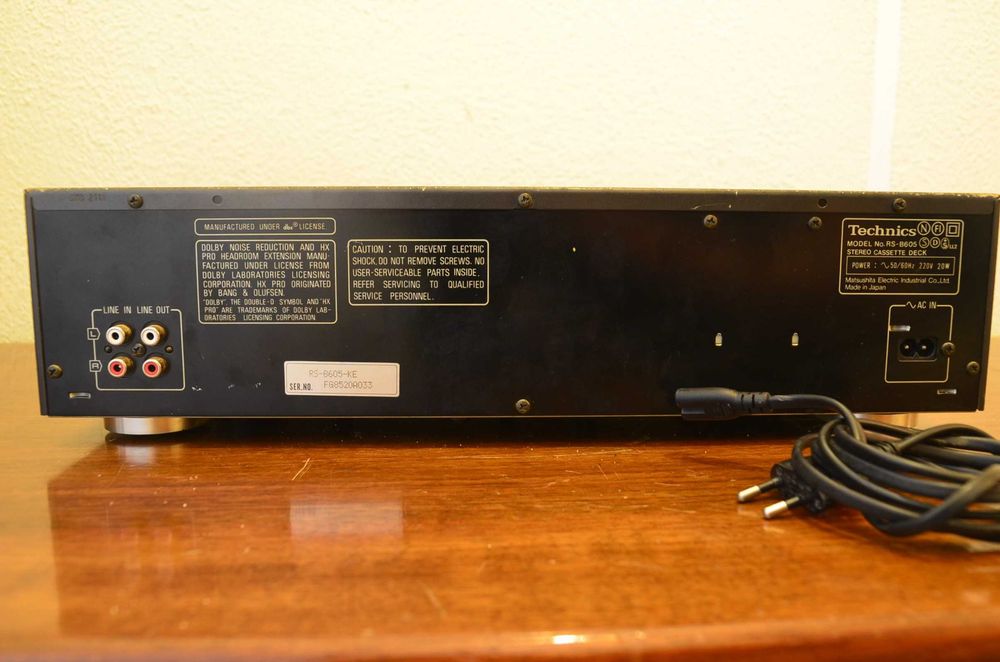 Technics - RS- B605 Leitor de cassetes de áudio