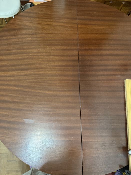 Mesa de sala redonda