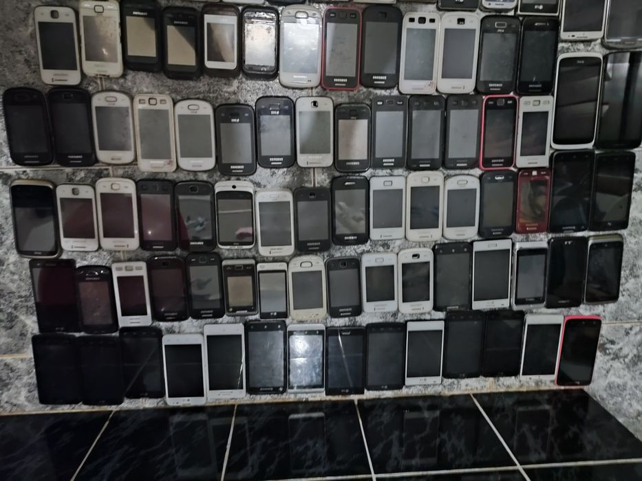 Лот запчасти телефоны дисплеи модули корпуса Samsung Lenovo HTC LG