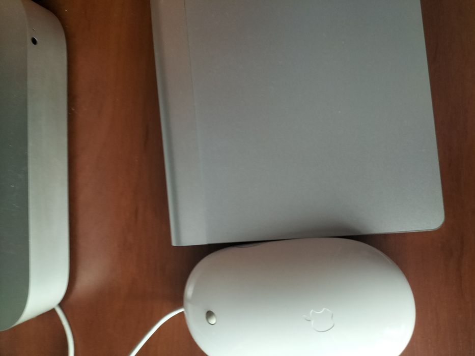 IMac mini zestaw +kable myszka oraz klawiatura