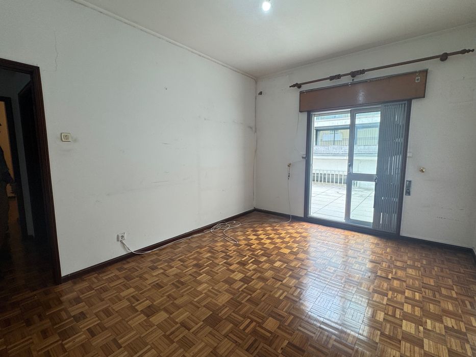Arrenda-se T3 no centro da cidade de Barcelos!