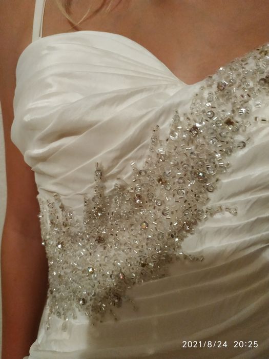 Свадебное платье.