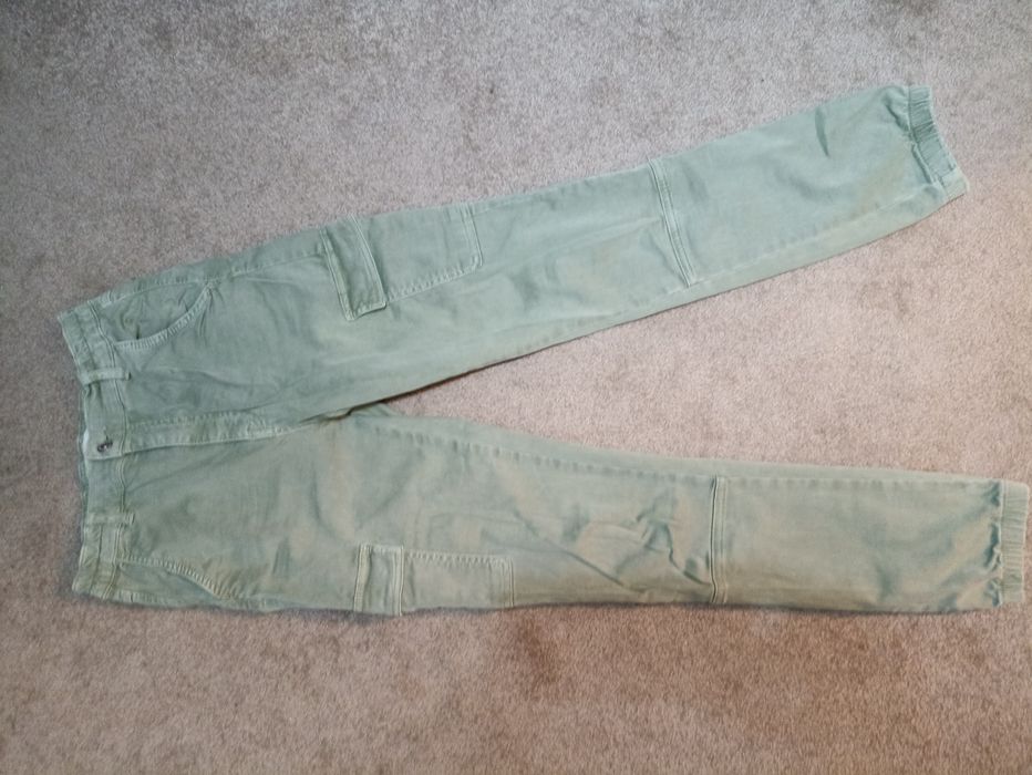 Zielone bojówki damskie rozm. 36 Ginatricot