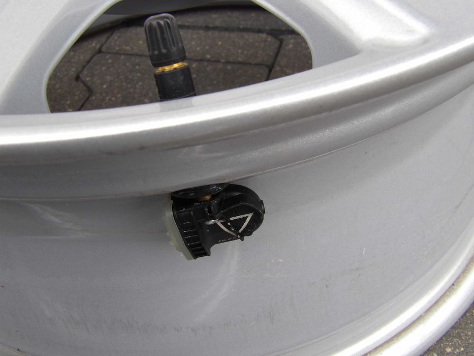 felgi aluminiowe 16 ford 4x108 + czujniki