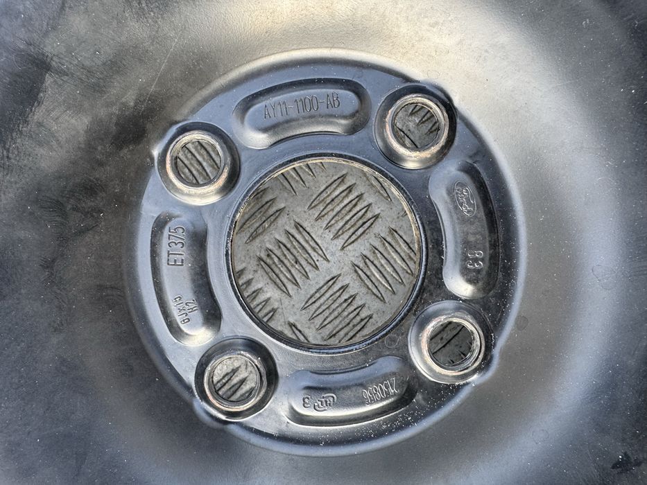 Felgi stalowe  ford 6x15 ET 37.5 czujniki cisnienia