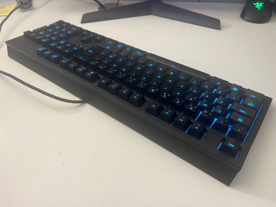 Teclado razer blackwidow