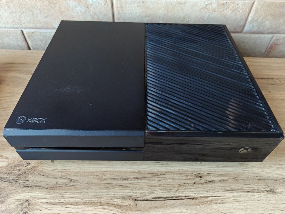 Xbox ONE 1T + Kinect + nowe pady + zestaw gier