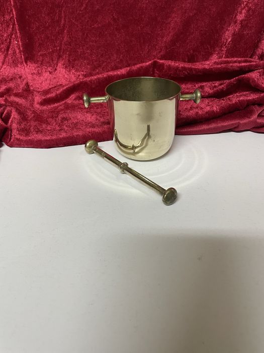 Moździerz mosiężny