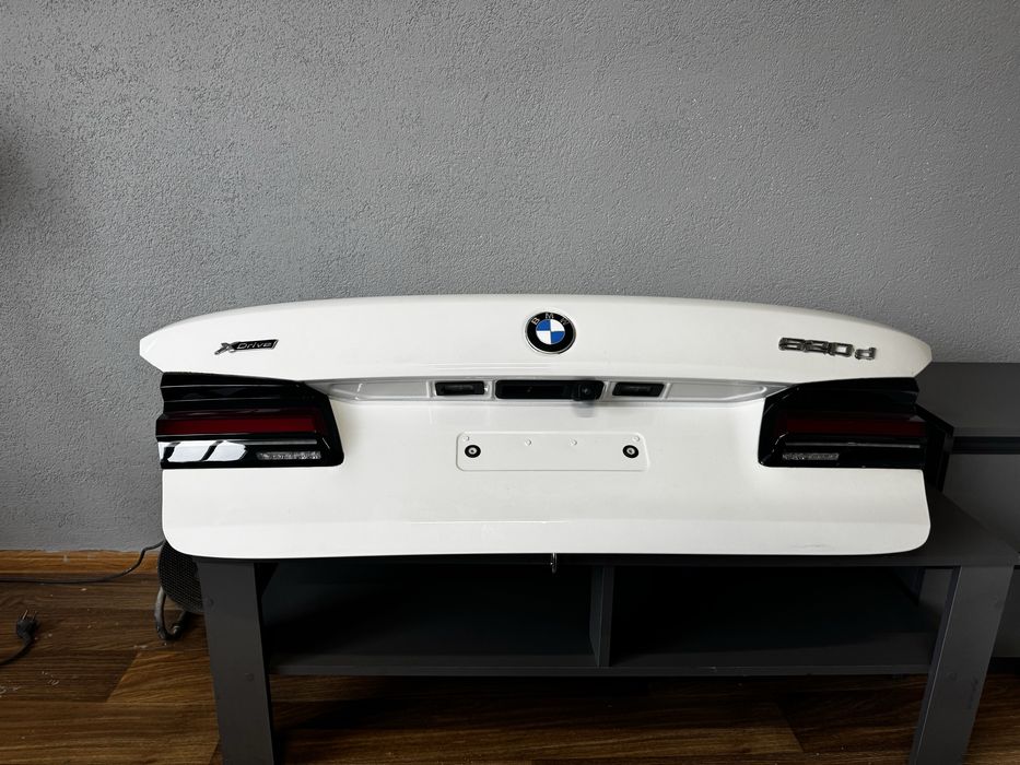 Кришка багажника BMW G30 колір A300