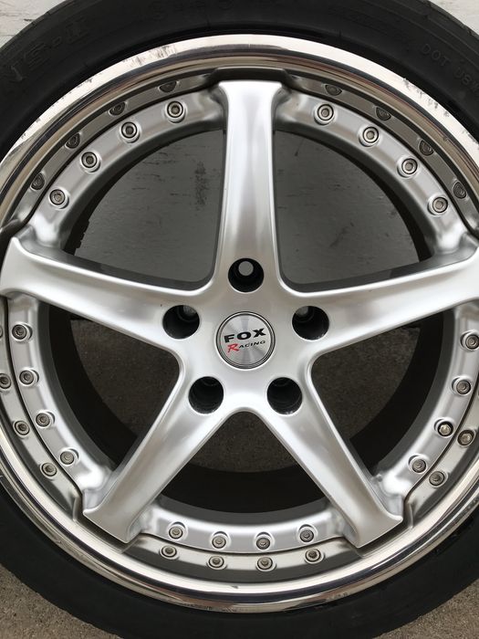 Jantes Fox Racing 18 5x120 bipartidas com pneus