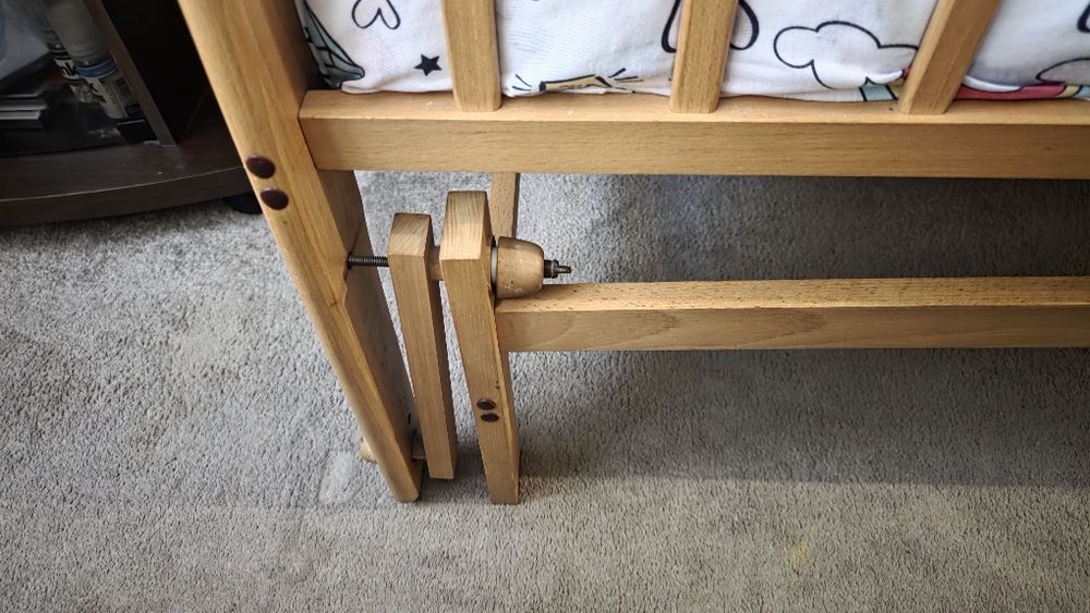 Дитяче ліжечко колиска