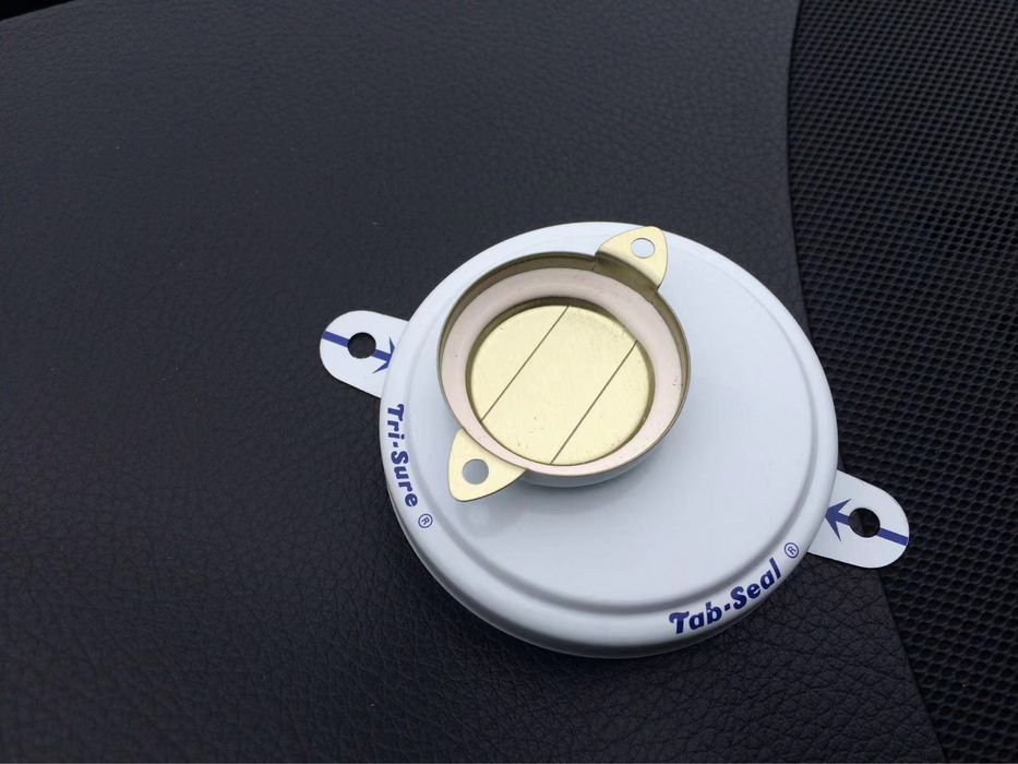 Пломби кришки корки