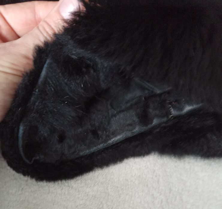 Naturalne czarne futro z królika
