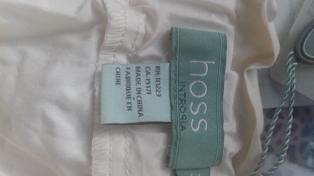 Saia nova de excelente marca e com estampado muito giro
