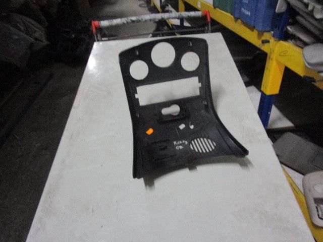 Moldura da consola central / rádio / aro RENAULT Clio III (BR0/1, CR0/