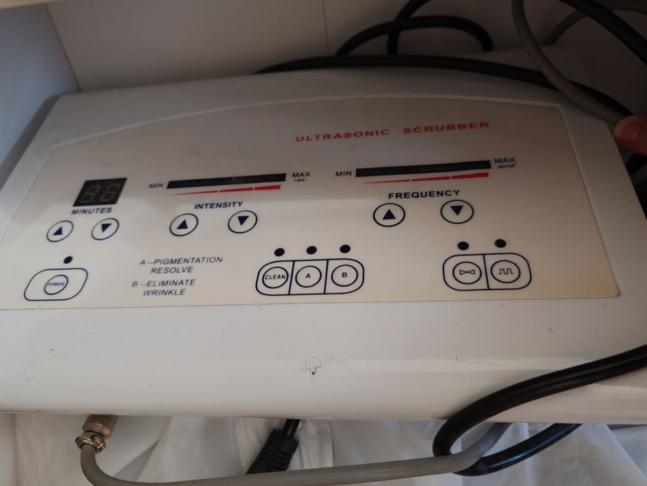 Косметологічний апарат Ультразвуковий скрабер E + 804