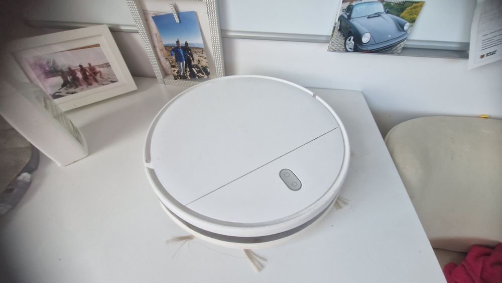 robot sprzątający xiaomi essential 2