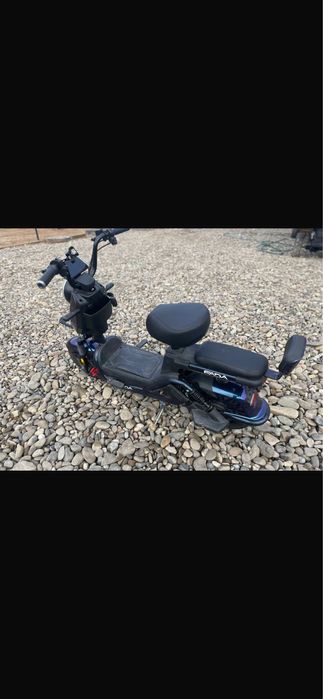 Електроскутер FADA