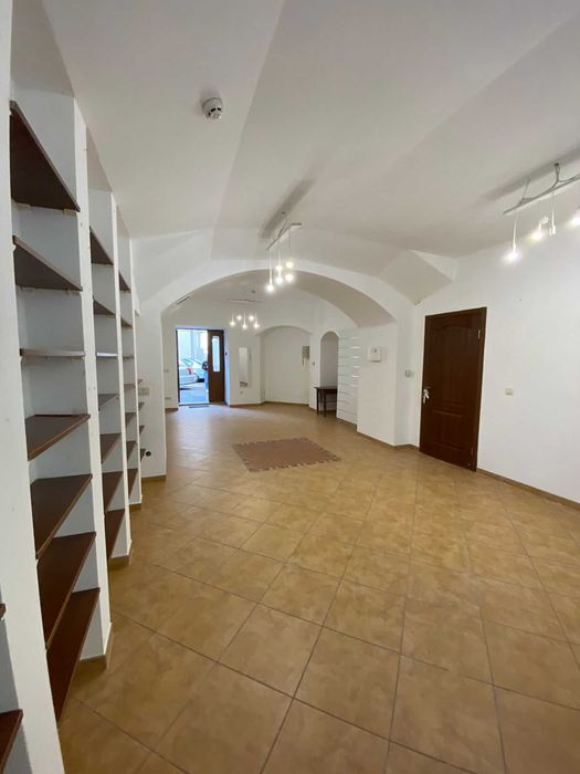 Продаж комерції 48 кв.м. вул. Винниченка (біля прощі Митної)