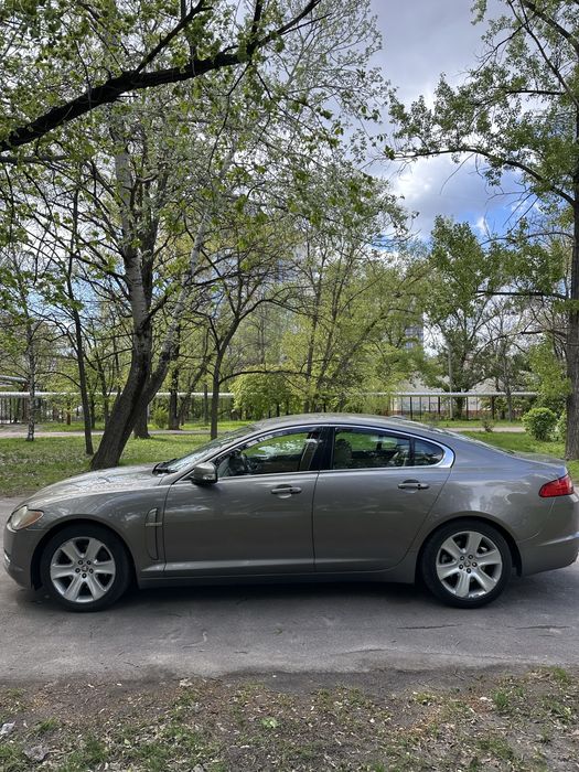 Jaguar XF 2009 2.7 дизель автомат