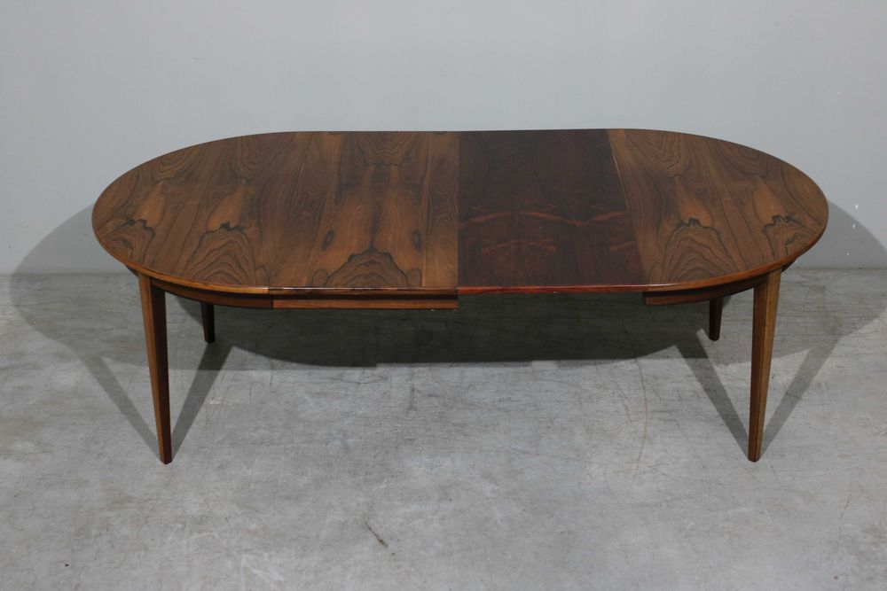 Mesa de jantar Omann Jun Modelo 55 em pau santo | Danish Design