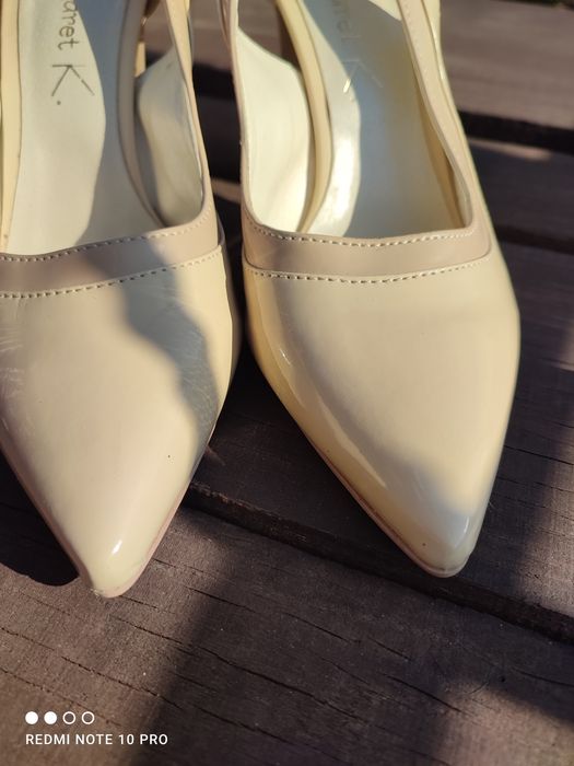 Шкіряні туфлі-босоніжки