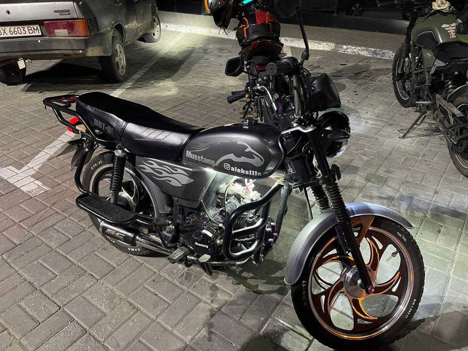 Mustang mt - 125