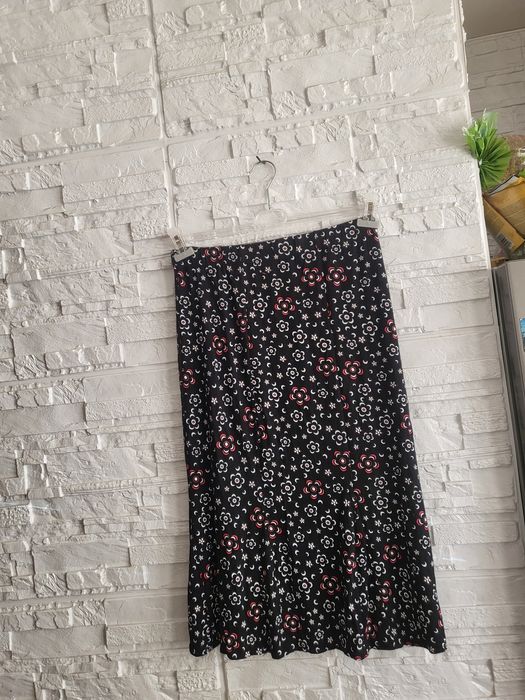 Spódnica zwiewna  delikatna  z nadrukiem styl vintage