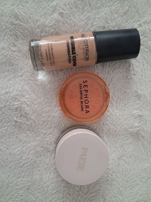 Podkład catrice, Róż sephora,  puder paese  zestaw kosmetyków