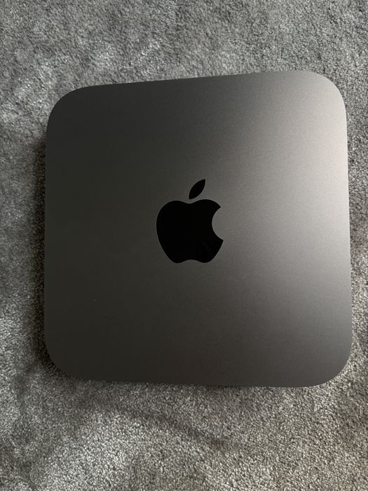 Mac mini 2018 128 GB SSD stan jak nowy