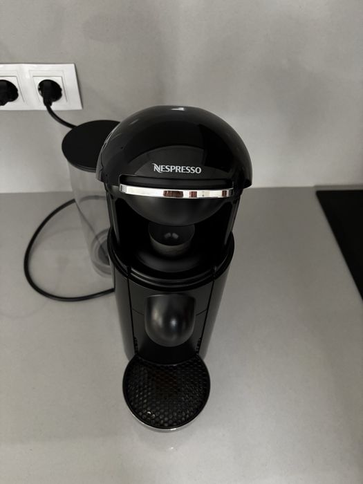 Maquina Nespresso Vertuo Plus Deluxe