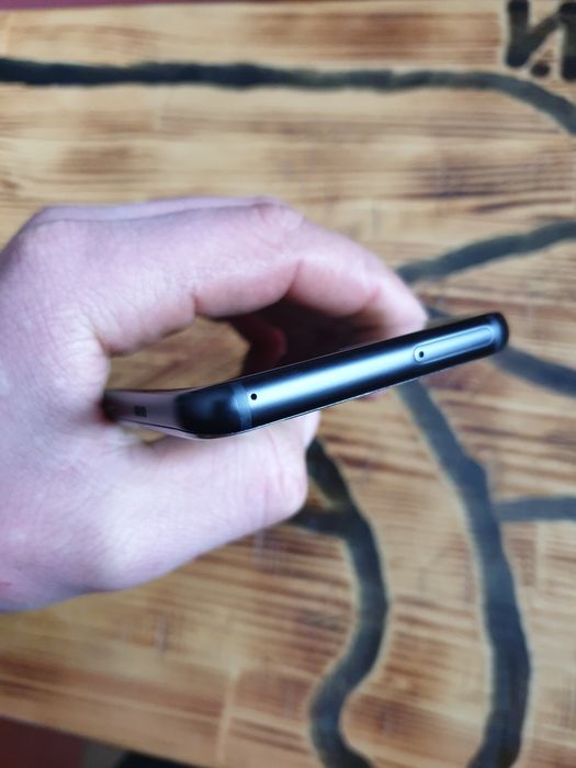 Samsung  Galaxy А8 з пам'яттю 4/32гб