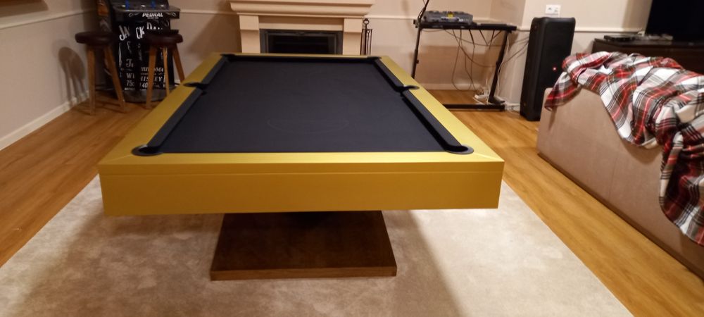 Montagem de bilhares