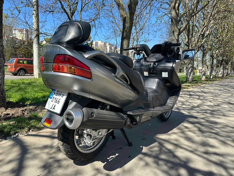 Suzuki Skywave 650 2002