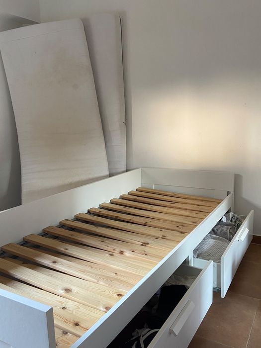 Cama IKEA BRIMNES + 2 Colchões Incluídos