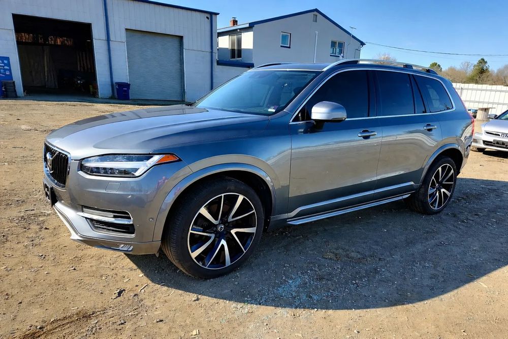Volvo XC 90 7-osobowy SUV, rodzinne auto