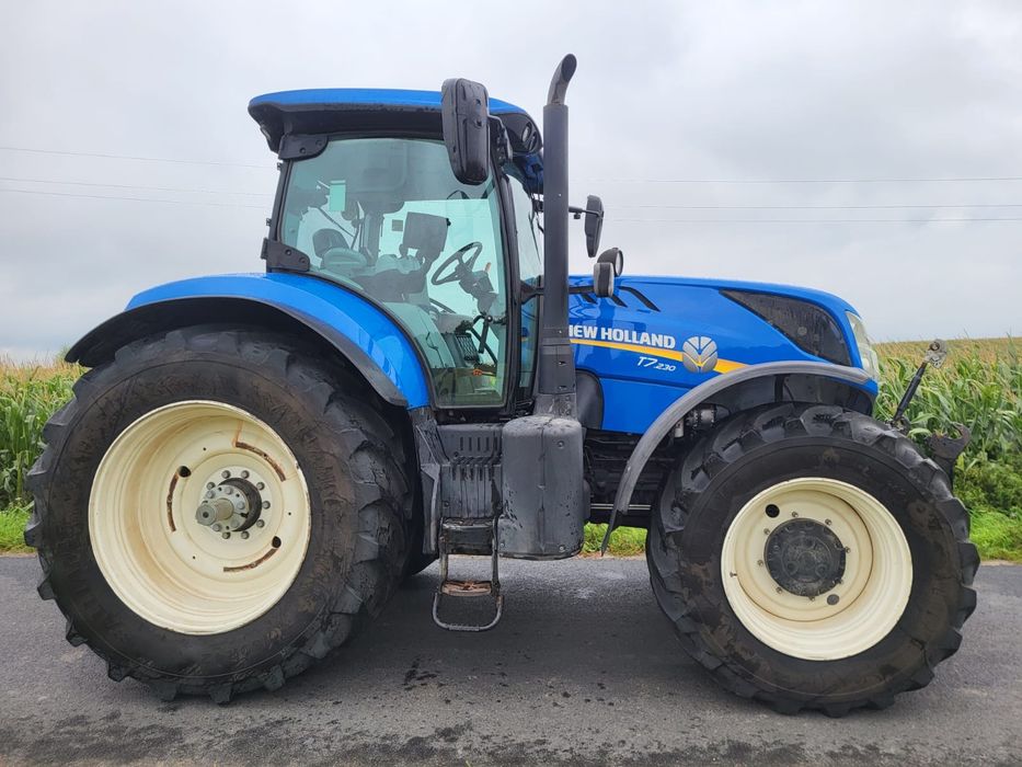 NEW HOLLAND T7.230 – 230 KM