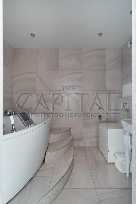 Продаж/Квартира/140м2/Київ/ЖК КОРОНА/Дарницький