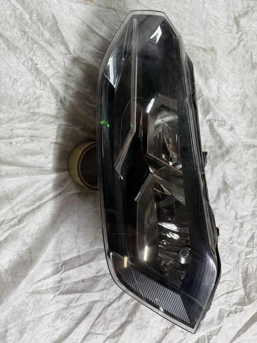 Lampa lewa VW Volkswagen Polo VI