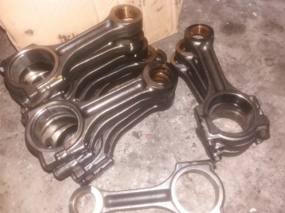 Поршні Шатуни Рено Мастер Трафік Спрінтер Лагуна Еспейс 2.2 -2.3 -2.5