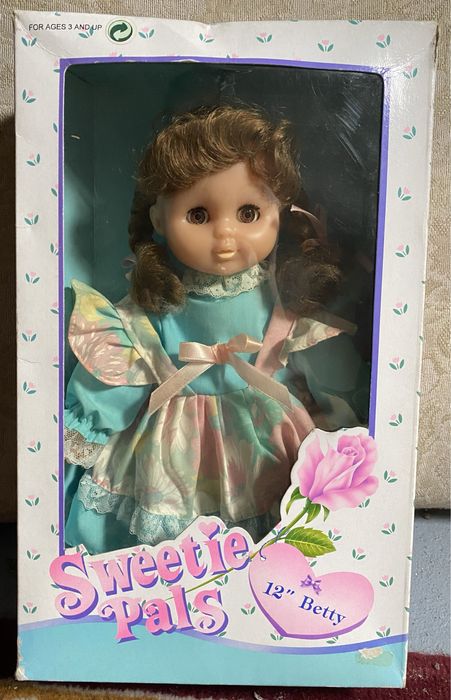 Bonecas de colecção ainda na caixa