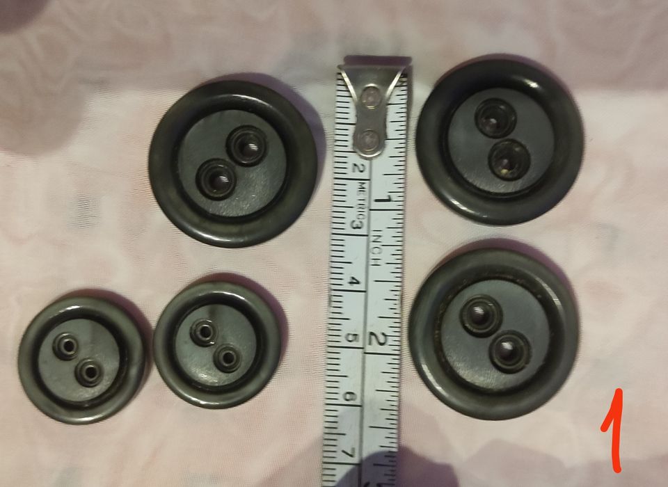 Button Lots – Various64409486877315124