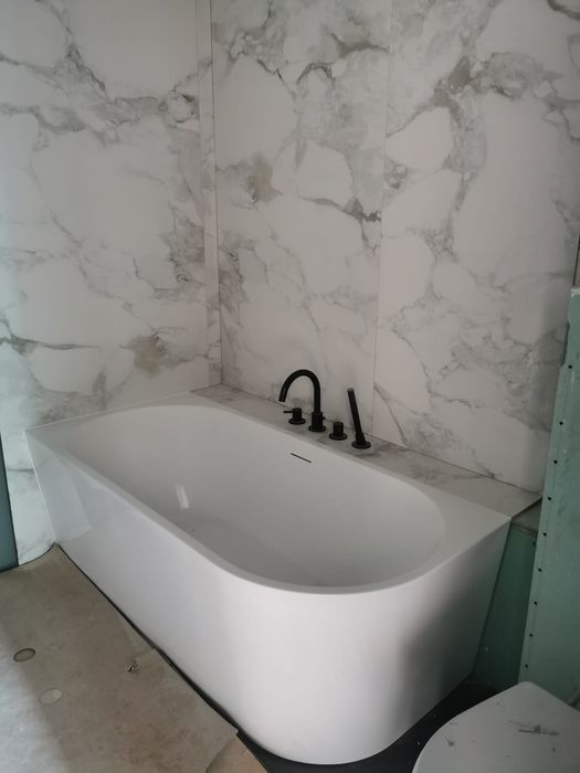 gres Museum White Shaped 100 x 275 cm