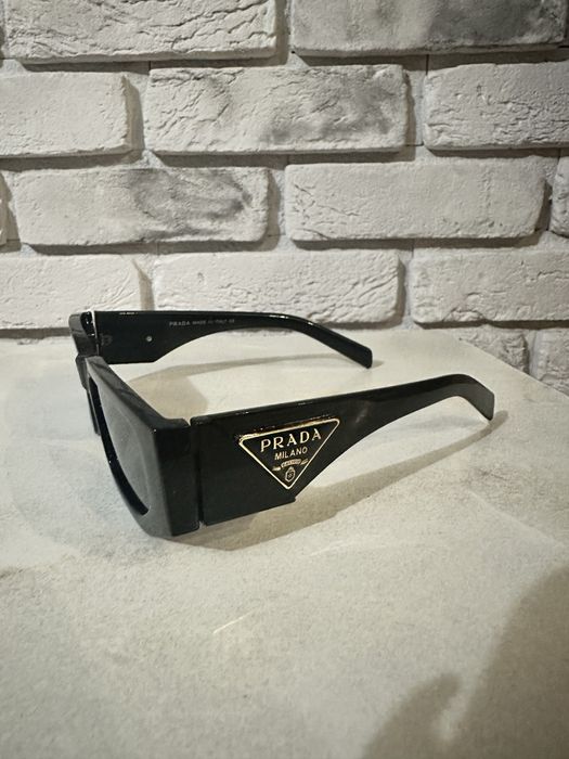 Okulary Prada czarne damskie męskie musthave glamour bestseller