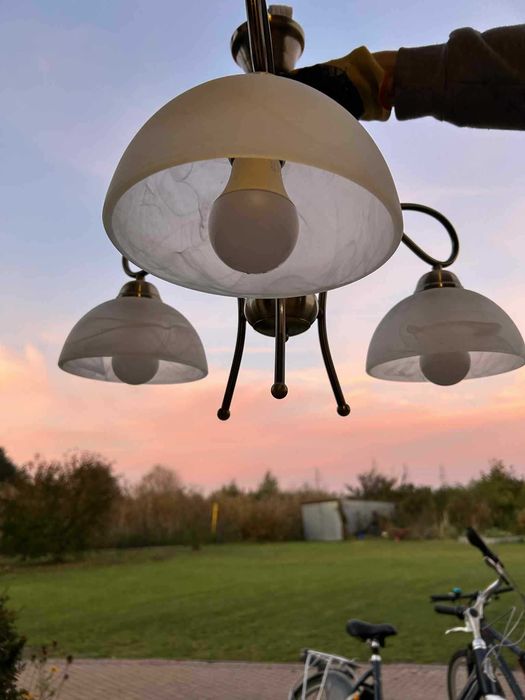 Stylowa lampa  z żarówkami