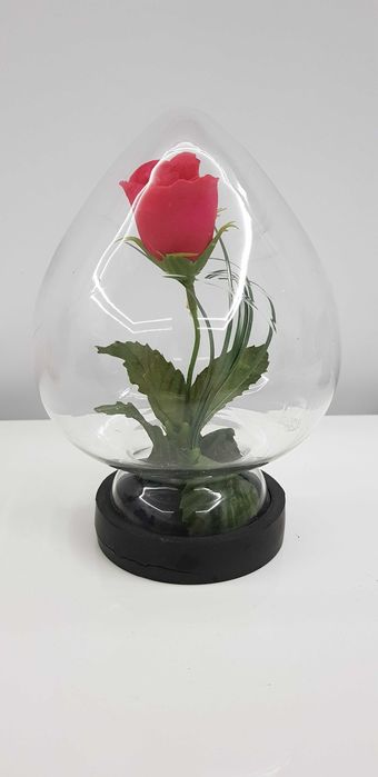 Kwiat w szkle z PRL-U