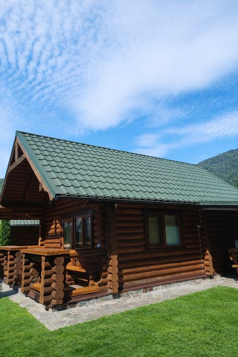 Продаж дачі неподалік озера Синевир