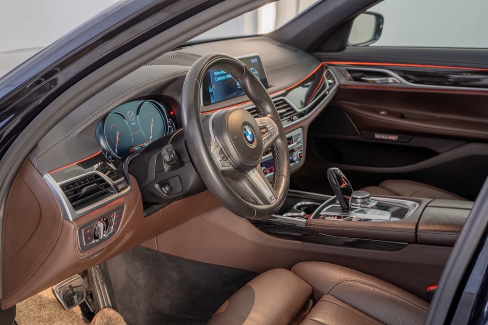 BMW 725 — fotografia 5